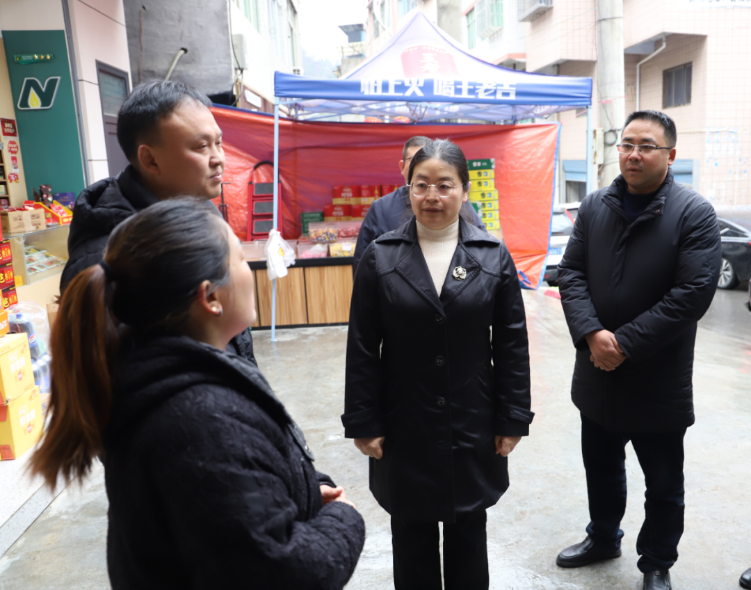 王春梅带队检查烟花爆竹安全生产工作